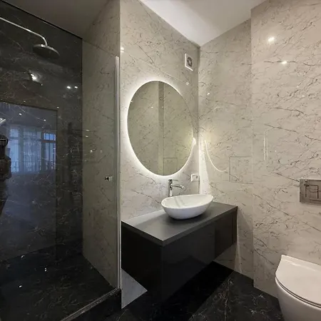 Apartment 44 Pearl 3-bedrooms Odesa